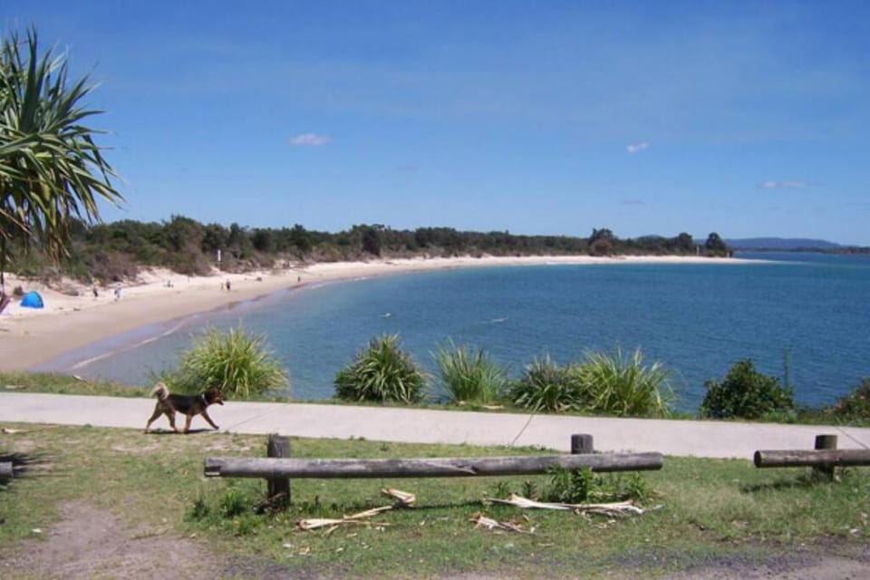 Nearby landmark, Natural landscape, Beach