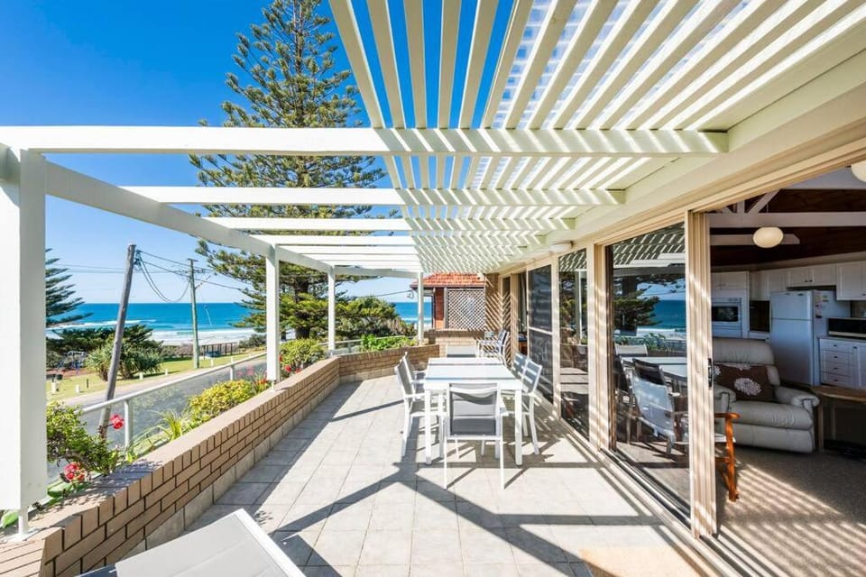 Patio, Natural landscape, View (from property/room), Balcony/Terrace, Sea view