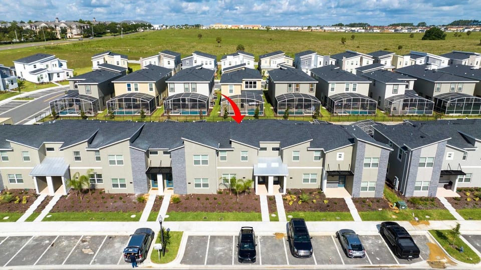WonderFull 4Bd with Pool at Champions Gate 1174 House in Four Corners