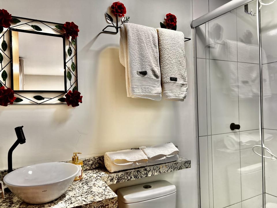 Bathroom, towels