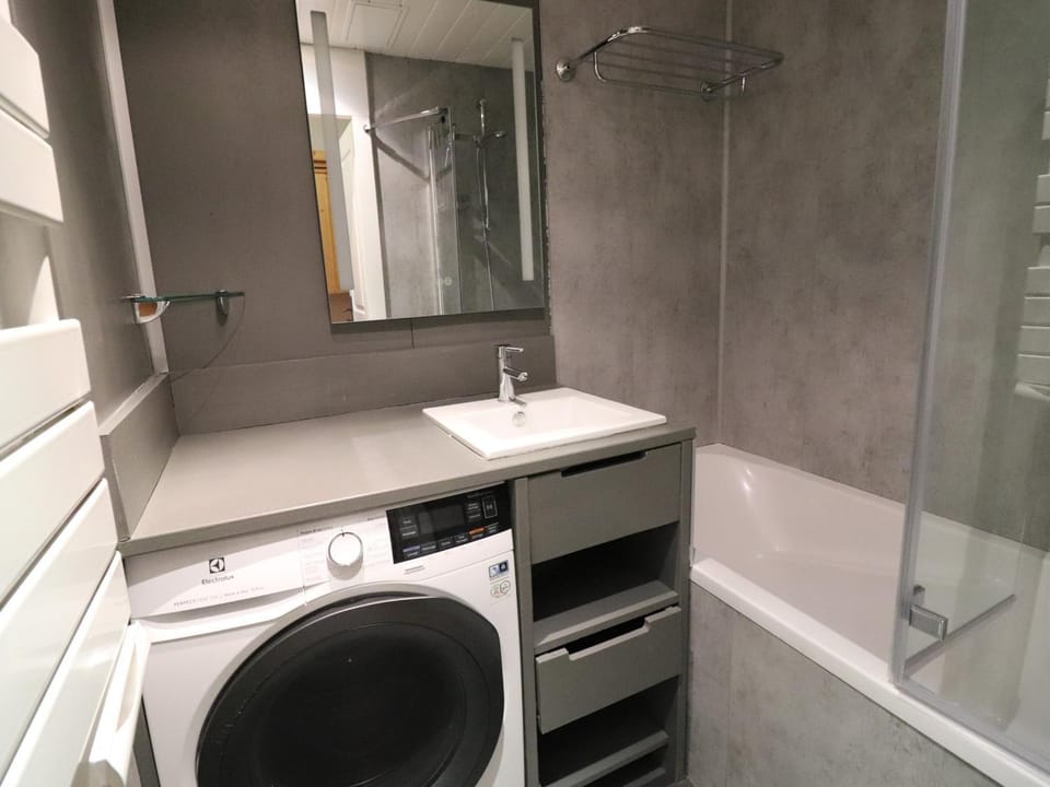 Studio rénové tout confort près des pistes avec balcon à Tignes - FR-1-502-526 Apartment in Tignes