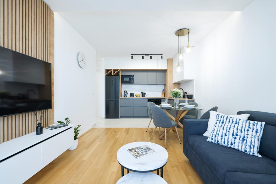 TV and multimedia, Living room, air conditioner