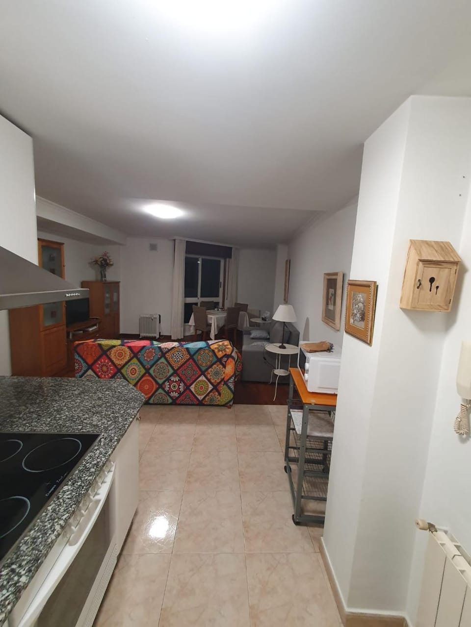 Living room, Dining area, oven, stove