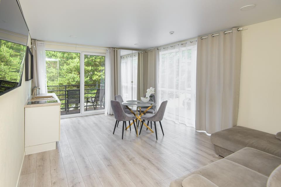 TV and multimedia, Living room, Dining area, kitchen
