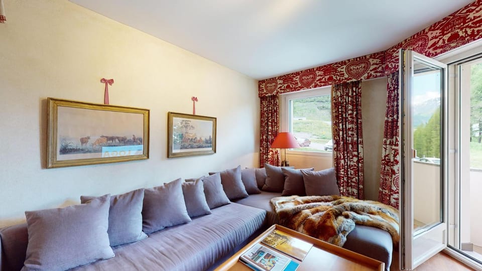 Abitaziun Ruinatsch 21 - St Moritz Apartment in Saint Moritz
