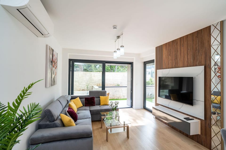 TV and multimedia, Living room