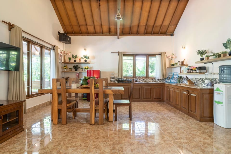 Living room, Dining area, kitchen