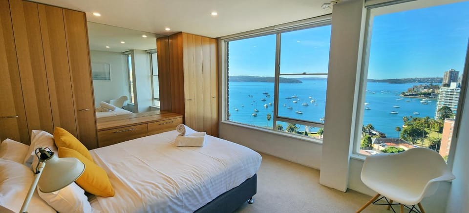 Bed, Natural landscape, View (from property/room), Photo of the whole room, Bedroom, Sea view, wardrobe