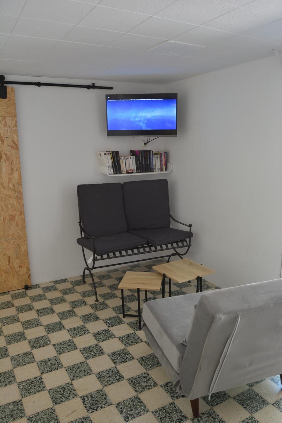 Communal lounge/ TV room, TV and multimedia, Living room, Seating area