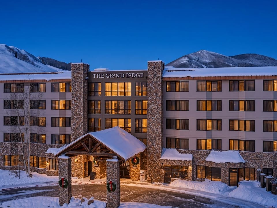 1bd SUITE 504 Perfect Location with Pool and Hot Tub House in Colorado