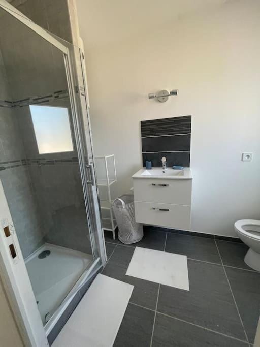 Studio meuble Kenaya 29m2. Apartment in Normandy