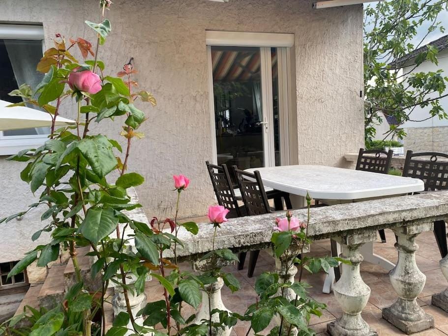Patio, Garden view