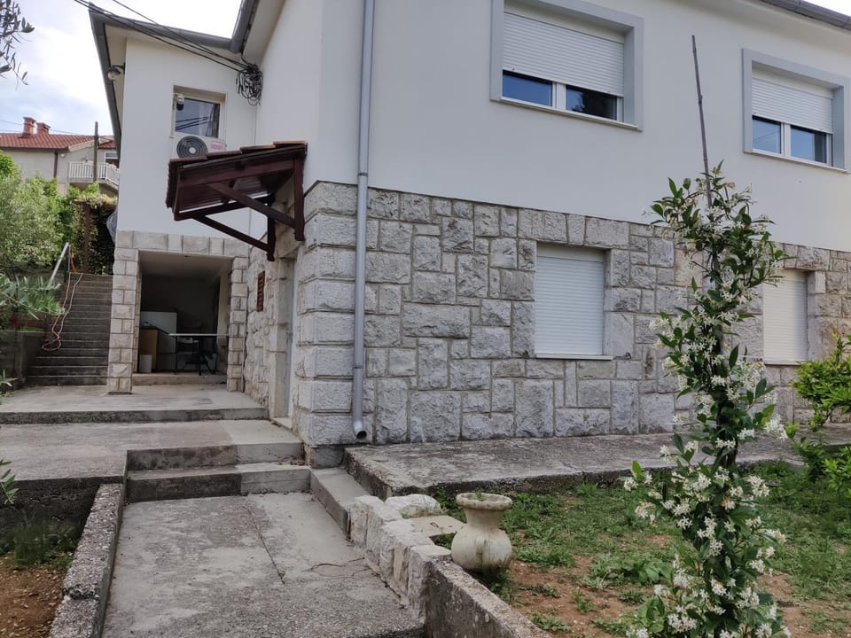 Property building, Garden, Garden view