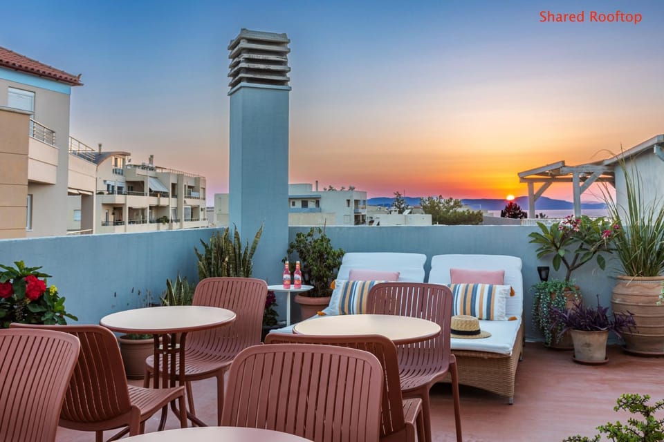 View (from property/room), Balcony/Terrace, Sea view, Sunset