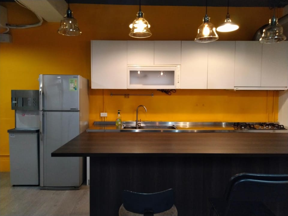 Kitchen or kitchenette, Kitchen or kitchenette