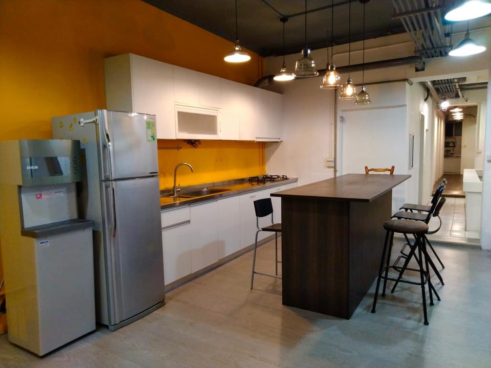 Kitchen or kitchenette, Kitchen or kitchenette, Dining area