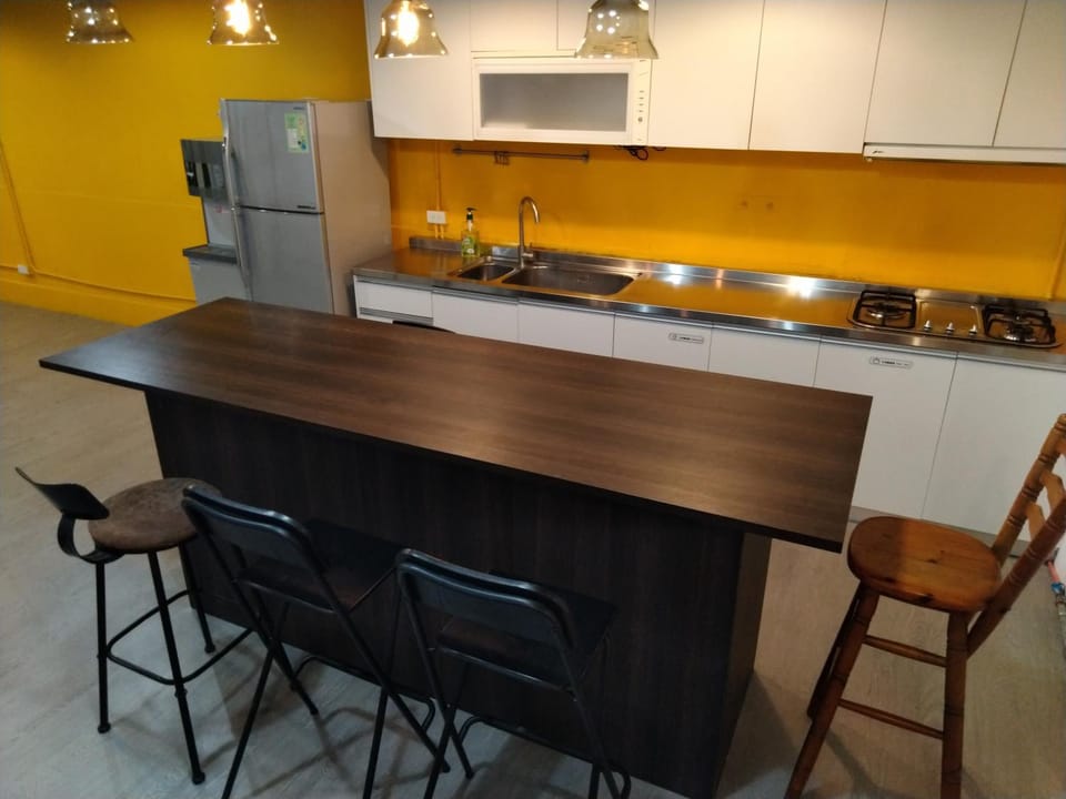 Kitchen or kitchenette, Kitchen or kitchenette, Dining area