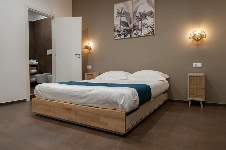 Bed, Photo of the whole room
