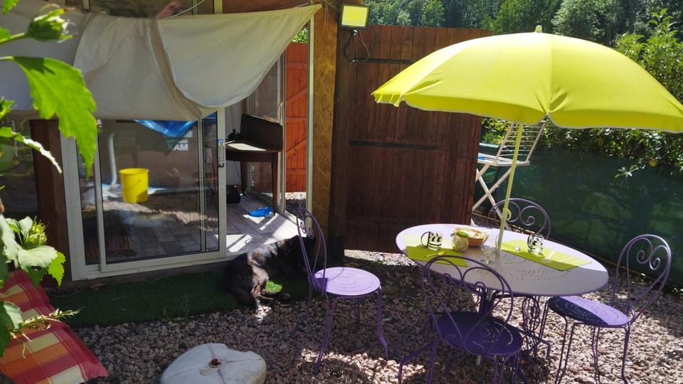 Abri de jardin aménagé, chambre Camping Glamour Luxury tent in Grand Est