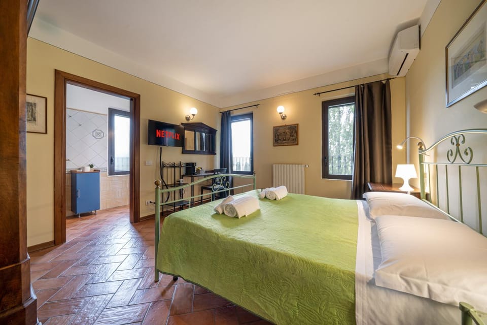 Casello A1, Modena sud - Villa Aurora Charming Rooms Bed and Breakfast in Emilia-Romagna
