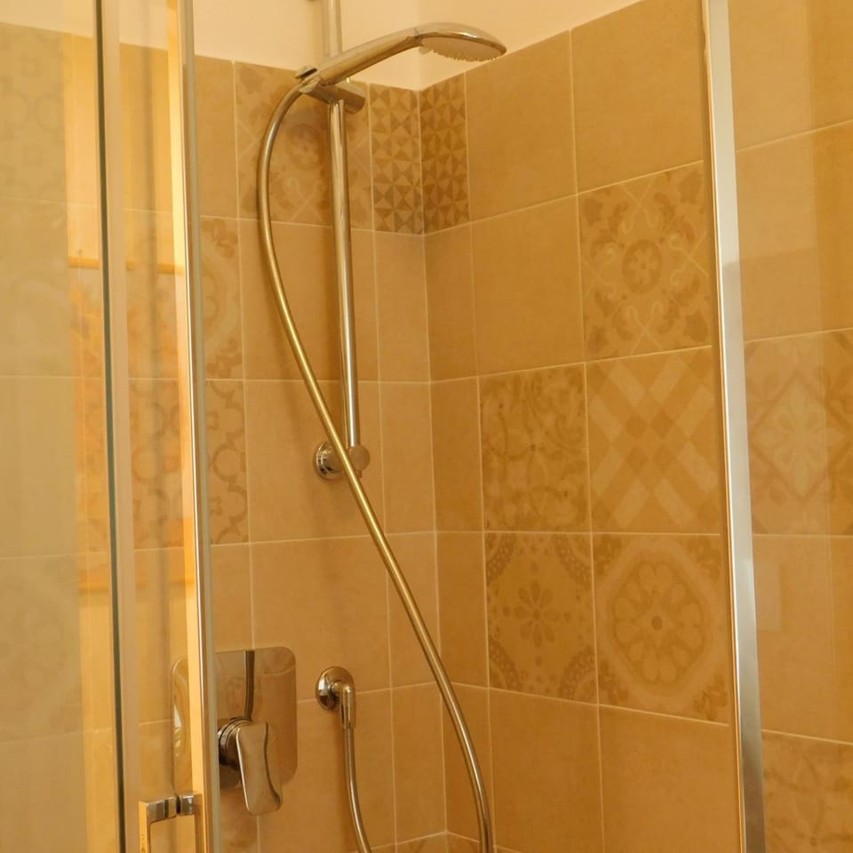 Bathroom, Living room