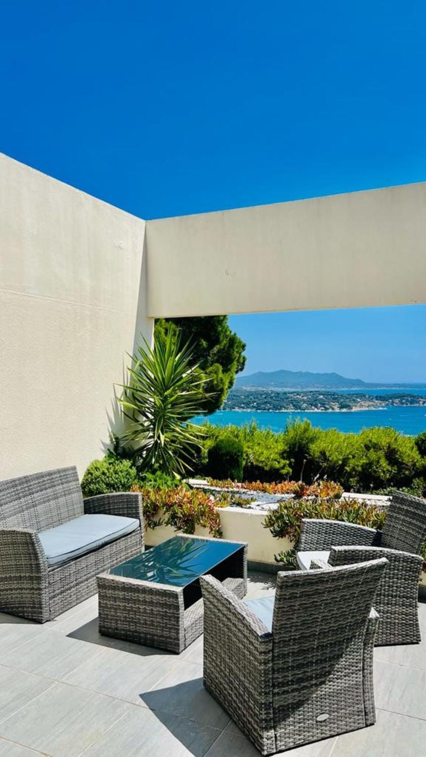 Patio, Day, Natural landscape, View (from property/room), Balcony/Terrace, Living room, Seating area, Sea view