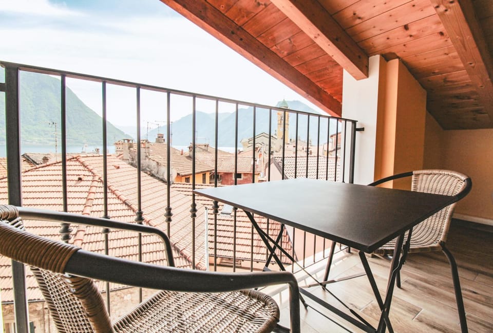 Patio, Day, Natural landscape, View (from property/room), Balcony/Terrace, Mountain view