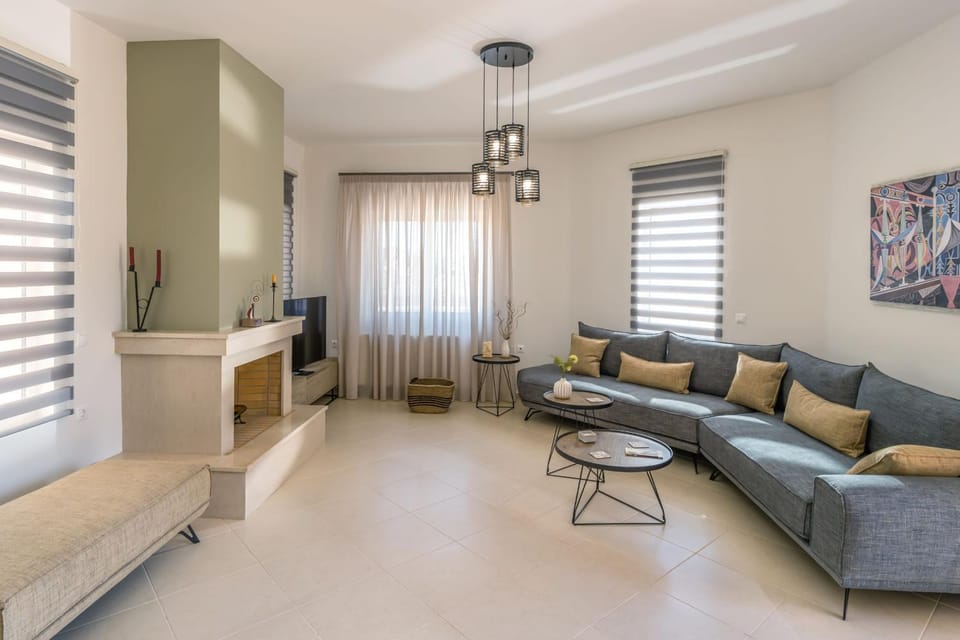 TV and multimedia, Living room, flat iron