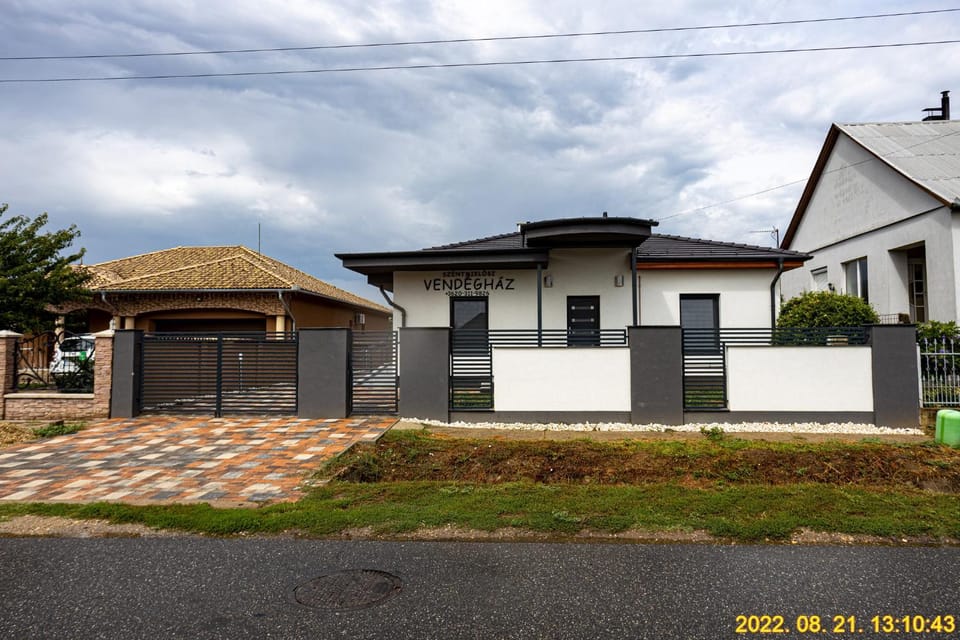 Property building, Day, Neighbourhood, Street view