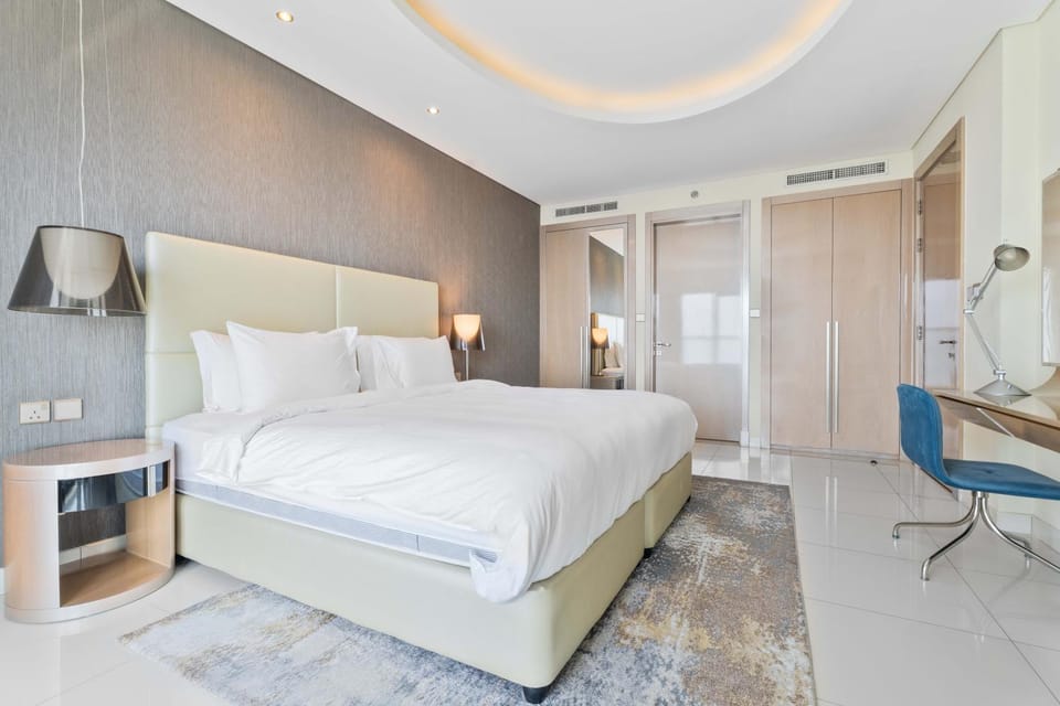 Bed, Bedroom, wardrobe, air conditioner