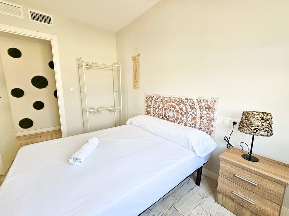 Bed, Photo of the whole room, Bedroom, towels, wardrobe, air conditioner