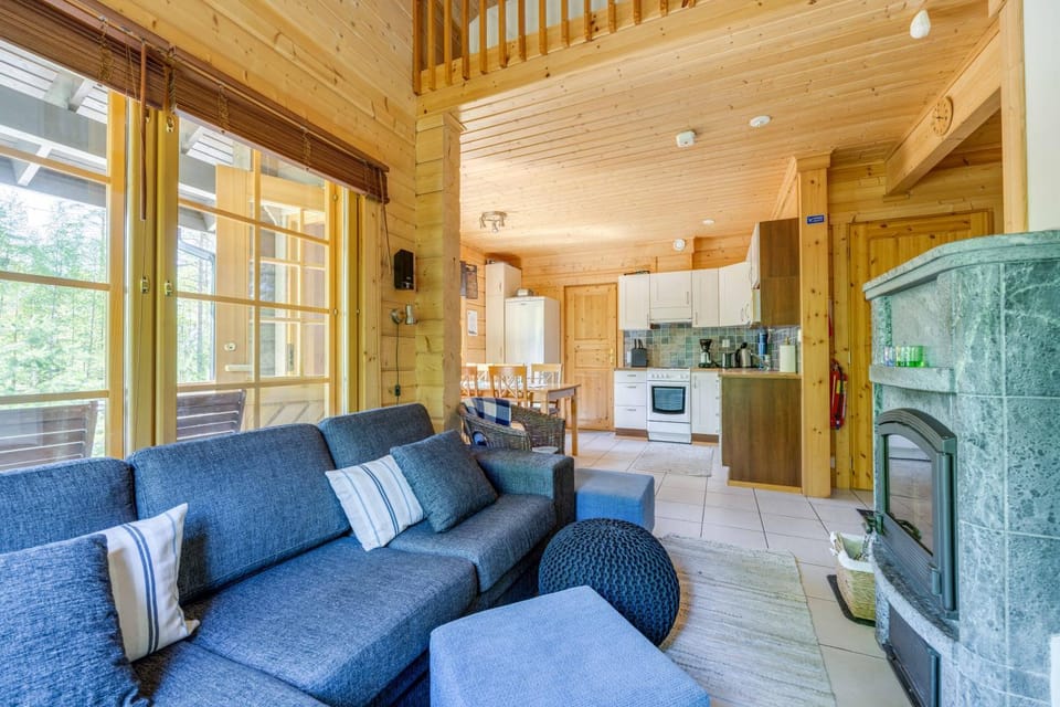 Kitchen or kitchenette, Living room, Seating area