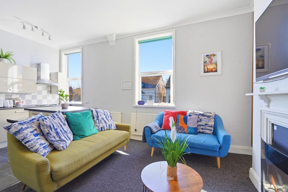 Living room, Dining area, kitchen