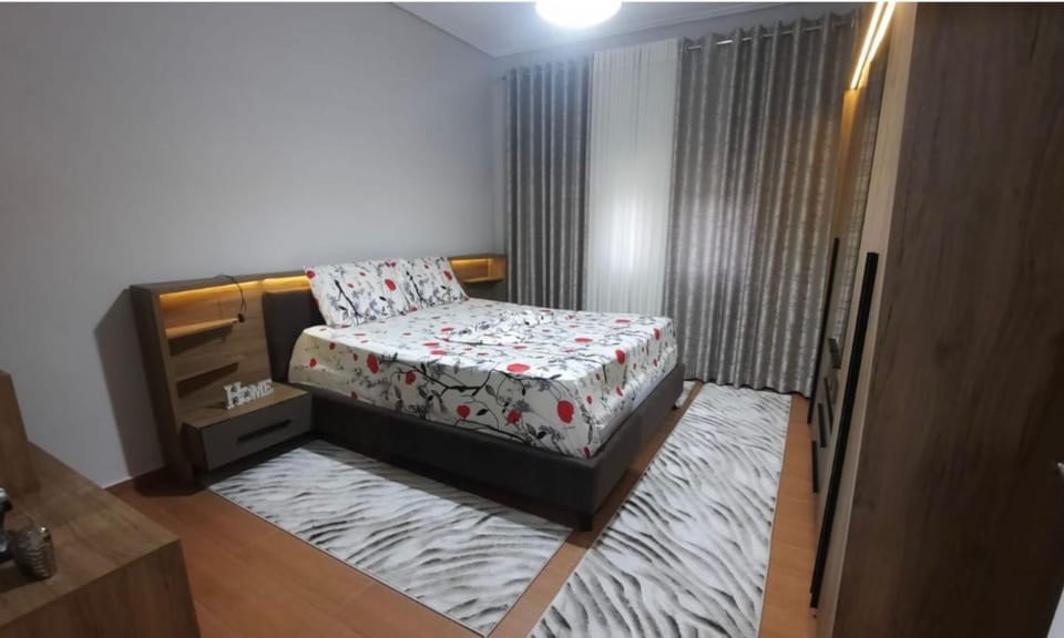 Bed, Photo of the whole room, Bedroom, wardrobe