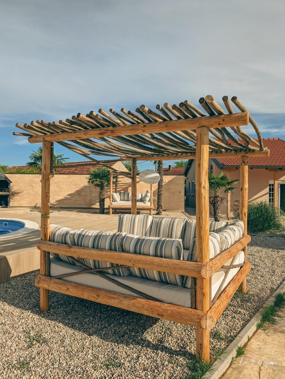 Patio, sunbed