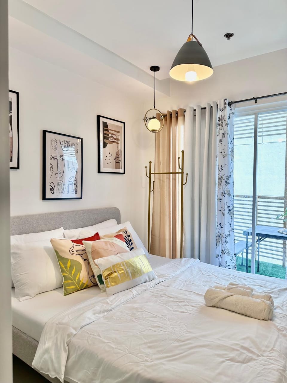 Scandinavian 1 BR beside SM CDO w POOL and Netflix Apartment hotel in Cagayan de Oro
