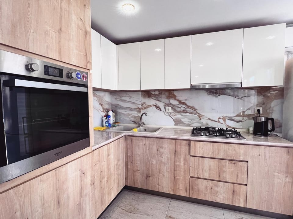 Coffee/tea facilities, Kitchen or kitchenette, minibar, oven, pet friendly, stove
