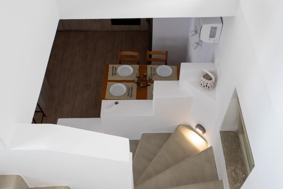 Sunrise stone villa with Jacuzzi by Neuvel Villa in Kea-Kythnos