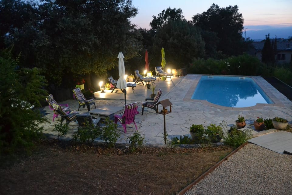 Night, Pool view