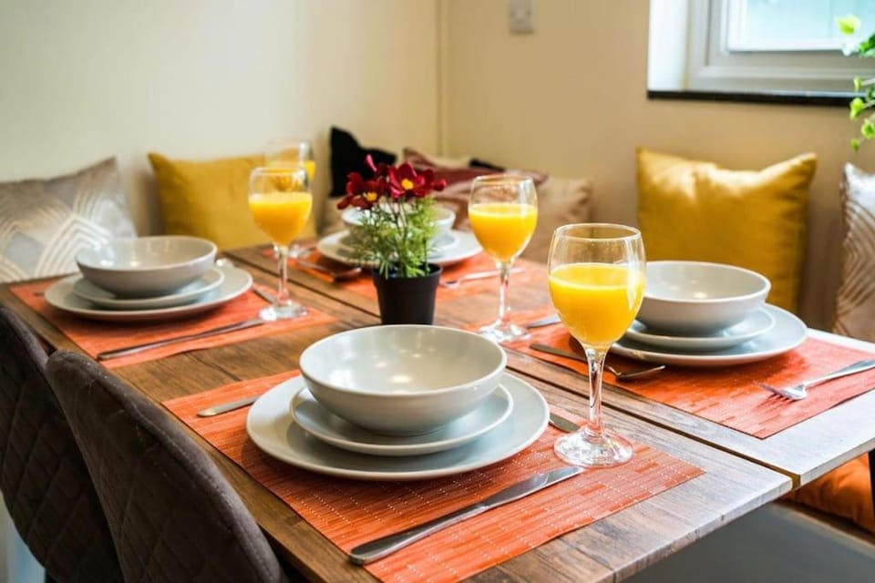 Seating area, Dining area, kitchen, kitchen