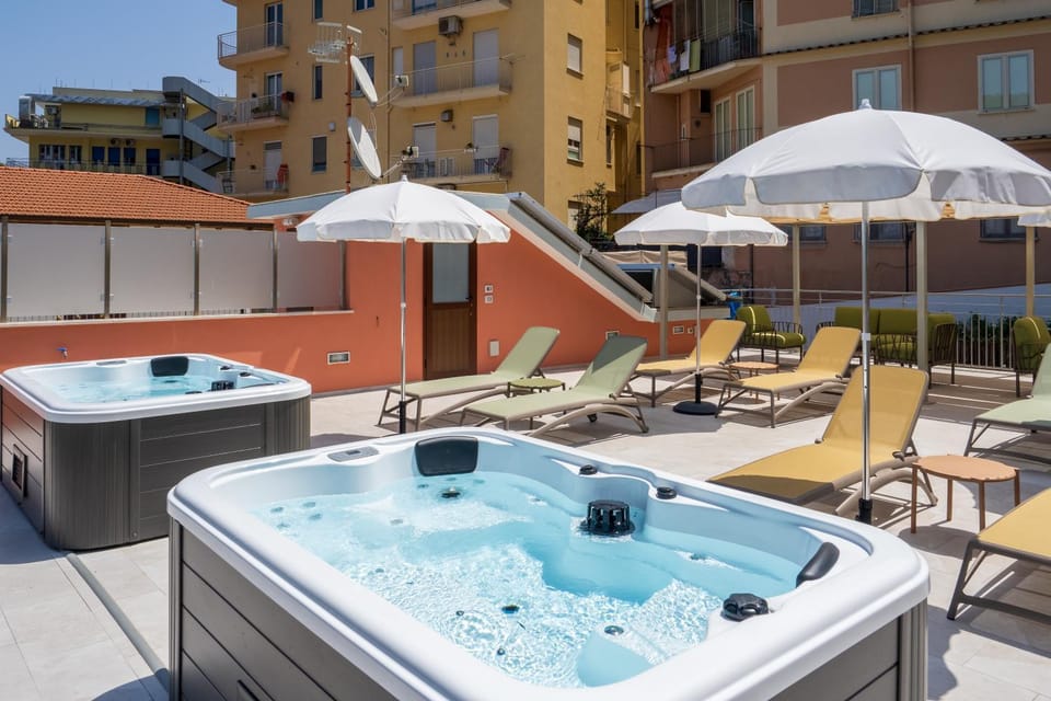 Hot Tub, Balcony/Terrace