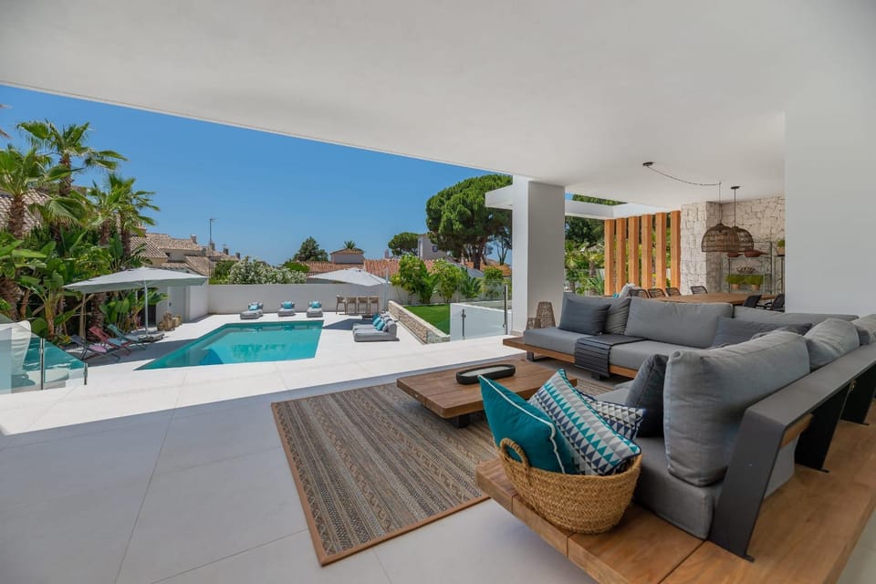 Day, View (from property/room), Seating area, Pool view, Swimming pool