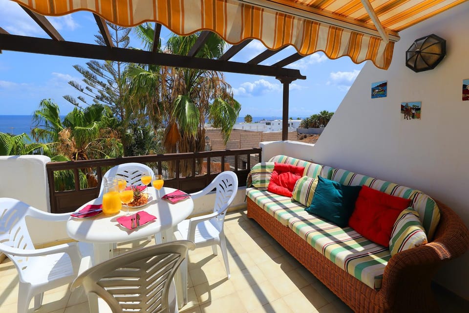 Balcony/Terrace, Seating area, Sea view