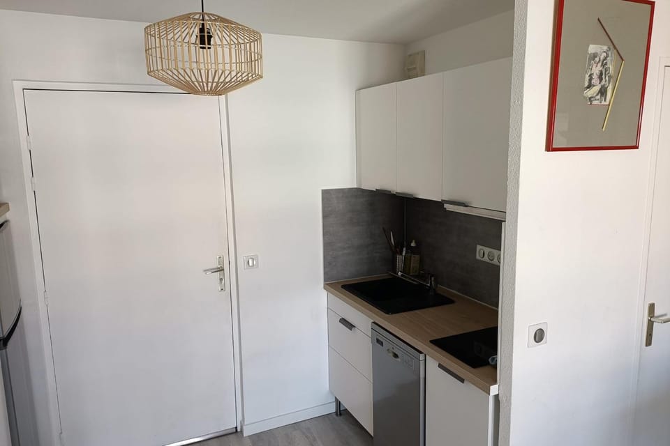 Apartment with pool near the beach Apartment in La Seyne-sur-Mer