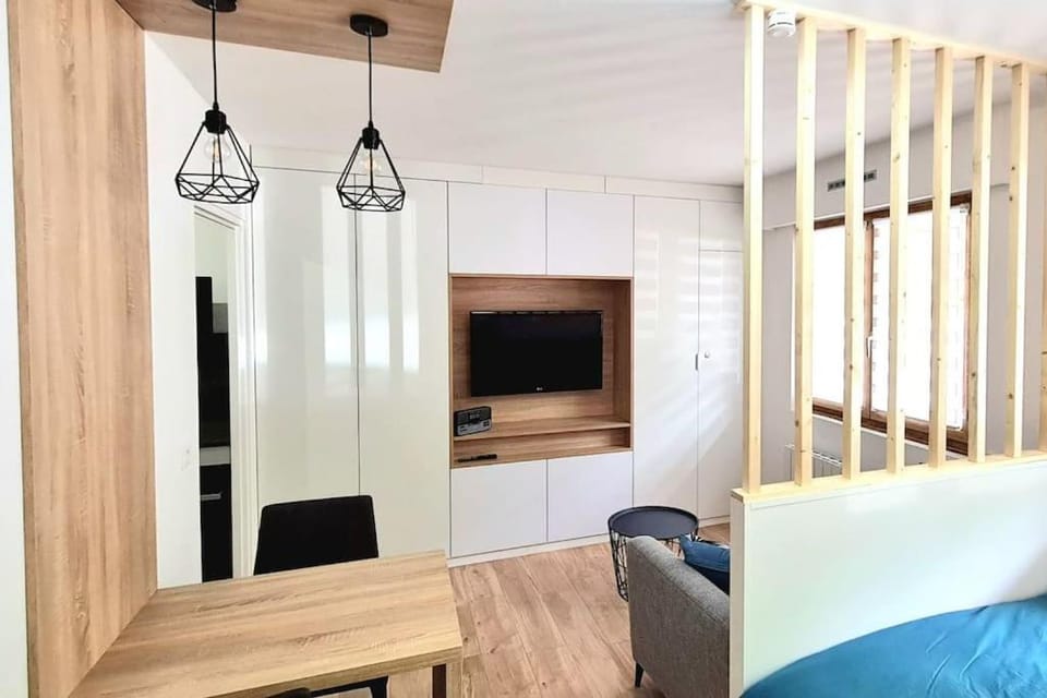Communal lounge/ TV room, TV and multimedia, Living room