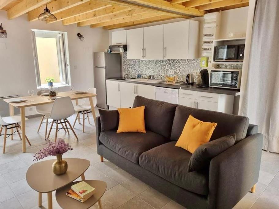 Maison avec Extérieur - Stationnement Gratuit House in Nouvelle-Aquitaine