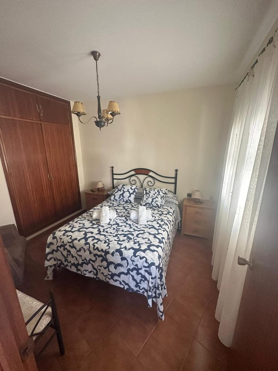 Bed, Photo of the whole room, Bedroom, wardrobe