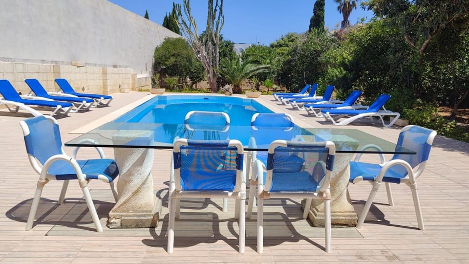 Patio, Day, Pool view, Swimming pool, sunbed
