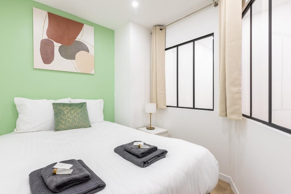 Nets Inn - Botzaris Apartment in Paris