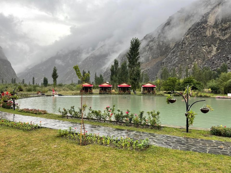 Property building, Activities, Bird's eye view, Balcony/Terrace, Aqua park, Garden view, Lake view, Mountain view, Area and facilities